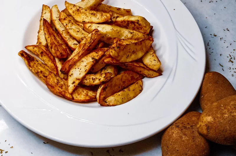 The Best Crispy Air Fryer Potato Wedges