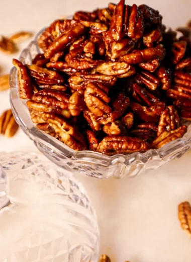 Plaeo Maple Candied Pecans In A Bowl